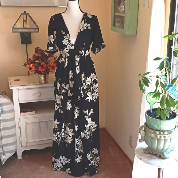 Socialite Shorts Jumpsuit With Maxi Skirt - Picture 2 of 11